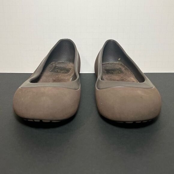 Womens CROCS Dark Brown Slip On Ballet Flats / Size 7 - Picture 3 of 9